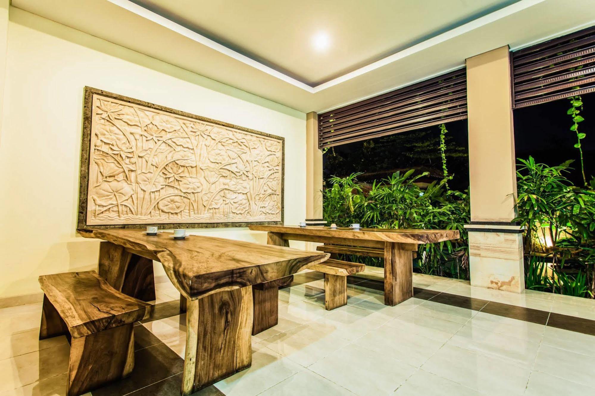 Luckys Guest House Kuta Lombok Dış mekan fotoğraf