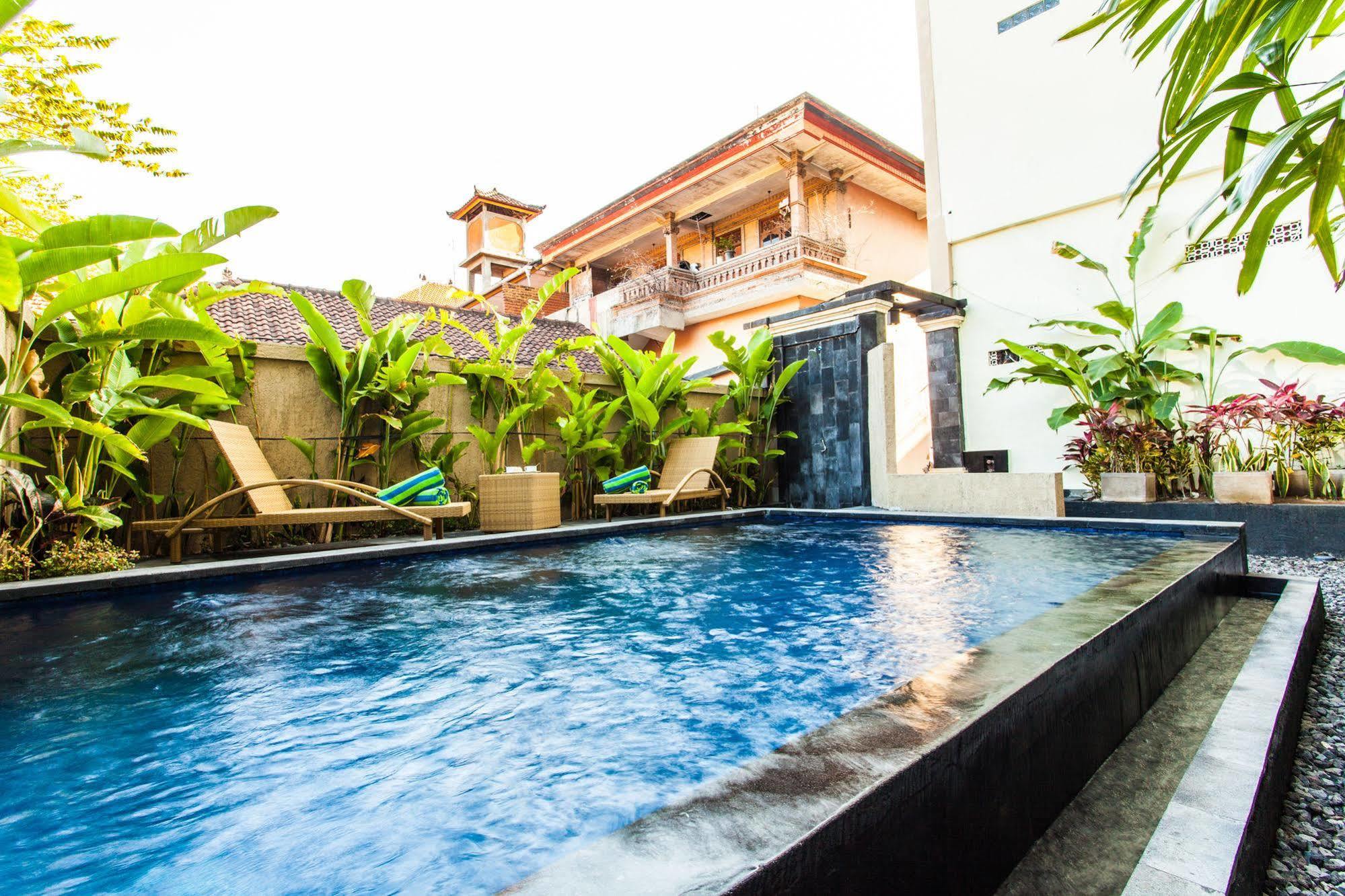 Luckys Guest House Kuta Lombok Dış mekan fotoğraf